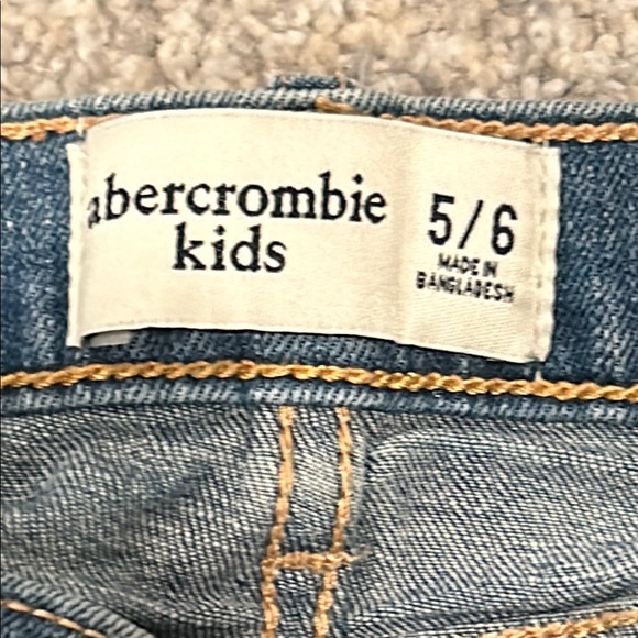 Abercrombie Kids Distressed Adjustable Waist Jean Shorts - Picture 5 of 9